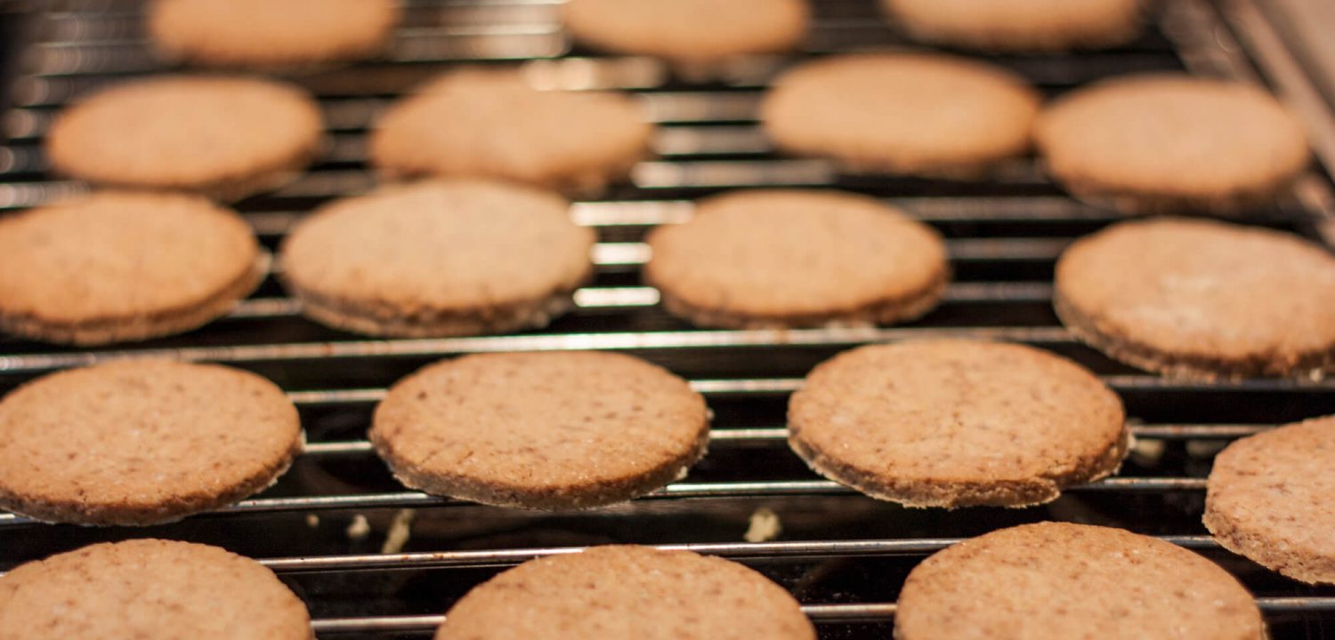 Kruche ciastka z czekoladą min-comp